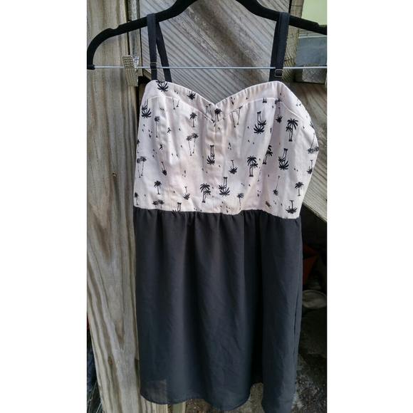 Volcom Palm Tree Dress - Picture 1 of 5